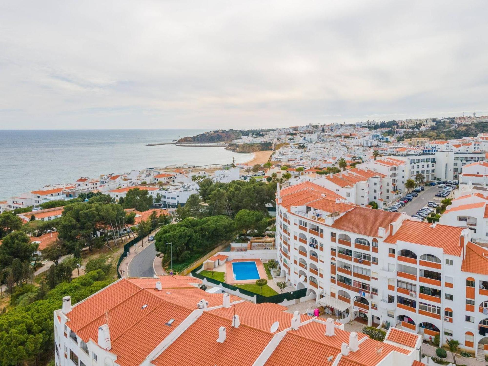 Palmeiras Apartment - 19A By Hellovacations Albufeira Buitenkant foto